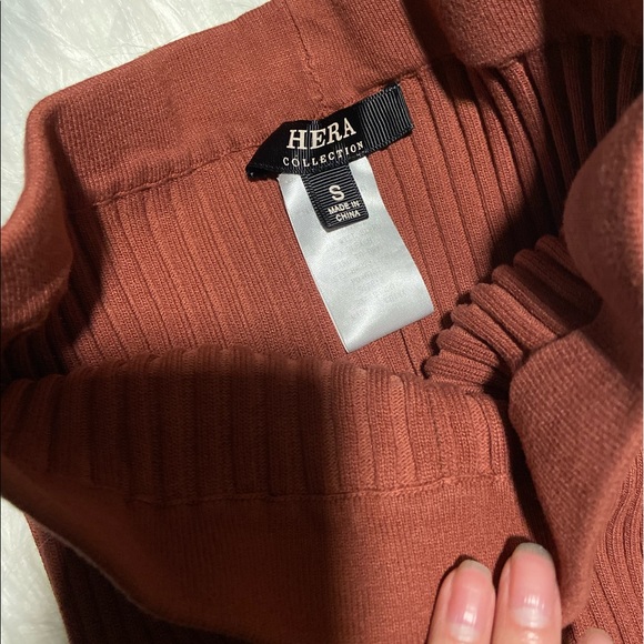 Copper Knit Leggings - Picture 2 of 3